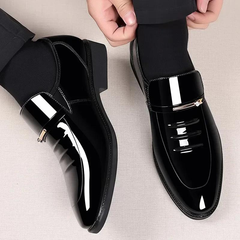 Scarpe da uomo in pelle business più vendute 2024 nuova moda scarpe da uomo in pelle autunno e inverno slip-on scarpe comode