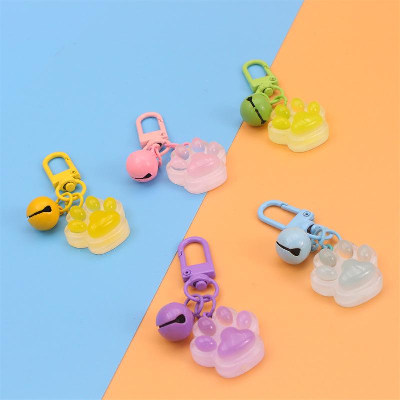 Creative Luminous 3D Cat Paw Pendant Keychain Cute Cartoon Cat Paw Keyring Exquisite Handbag Decoration Accessories Gifts
