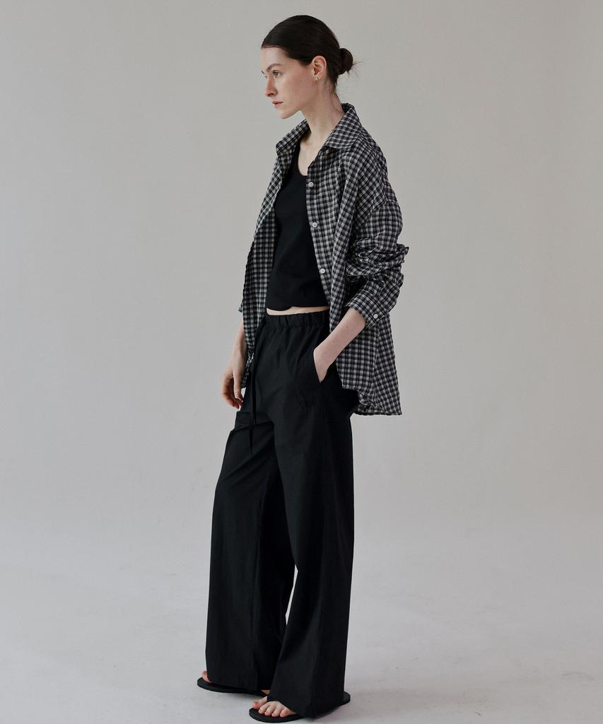 Keullaepeu Soft Embroidered Elastic Waist Pants _Black