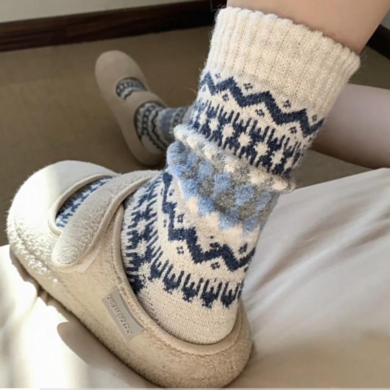 Nordic Fair Isle Wool Argyle Ruffle Socks - Warm, Retro, Ethnic-Style Winter Wear