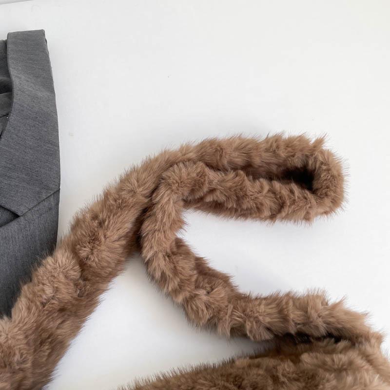 Modische Klappen-Clutch-Geldbörse Tasche Weiches Kunstfell Kleine Umhängetaschen für Damen 2025 Wintertrend Koreanische Plüsch-Handtaschen Crossbody-Tasche