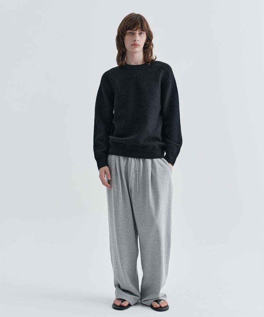 EZIO Plain Round Knit_Black