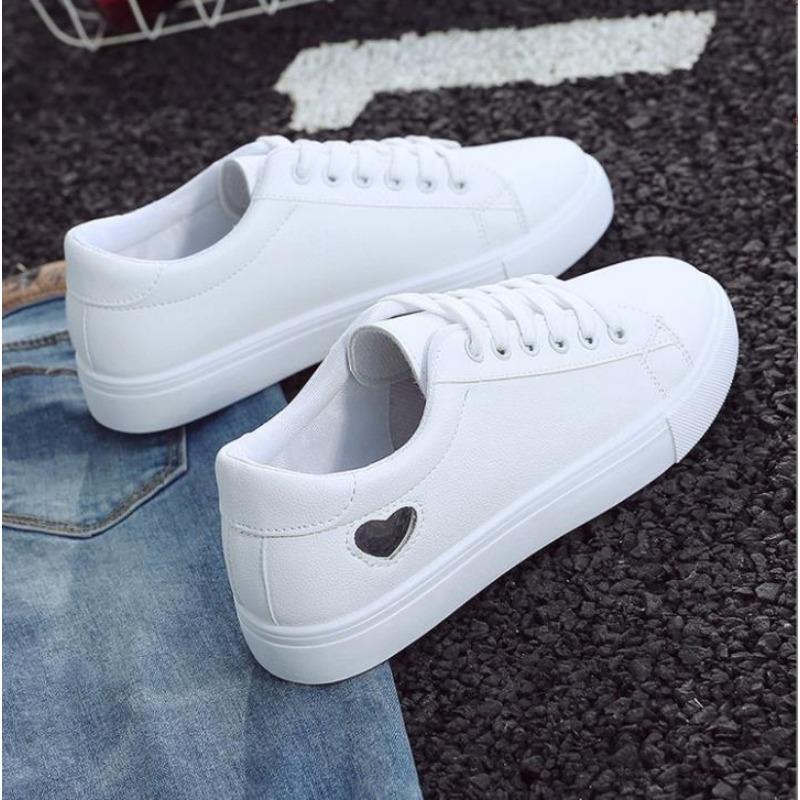 Women Running Shoes Spring Autumn Fashion White Breathable Embroidered Flower Lace-Up Casual Sneakers Zapatos De Mujer New