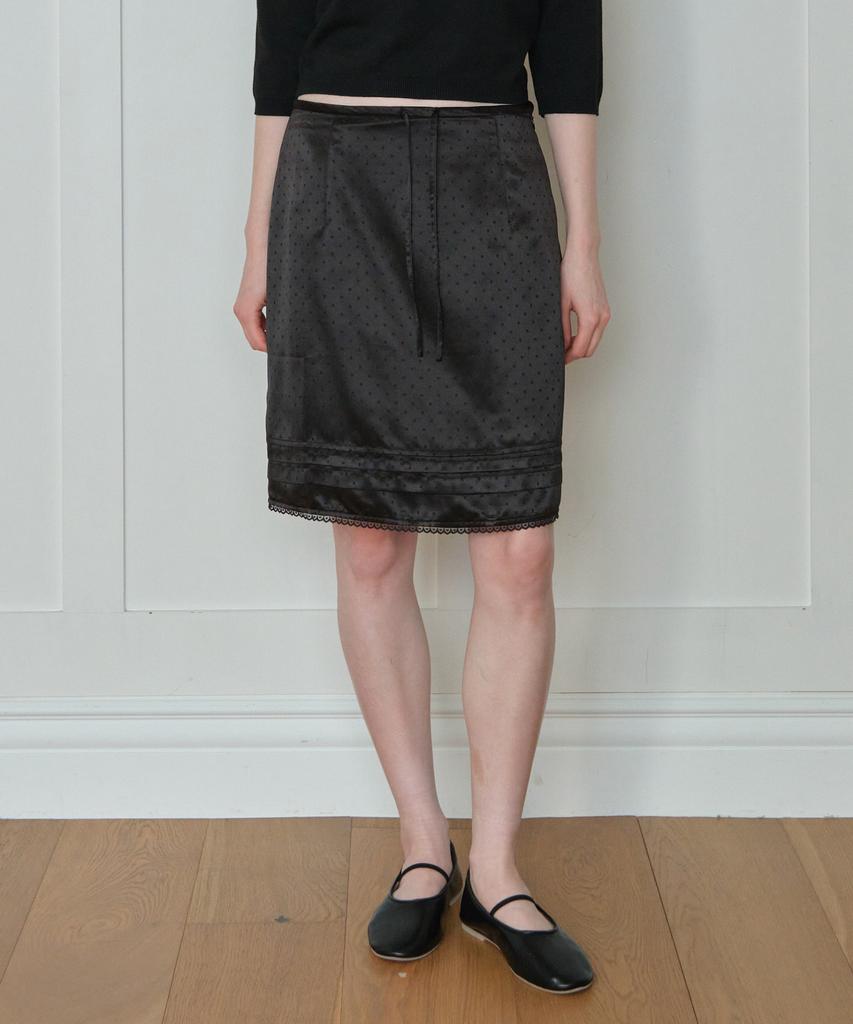 Tudment Satin Dot Midi Skirt_Black