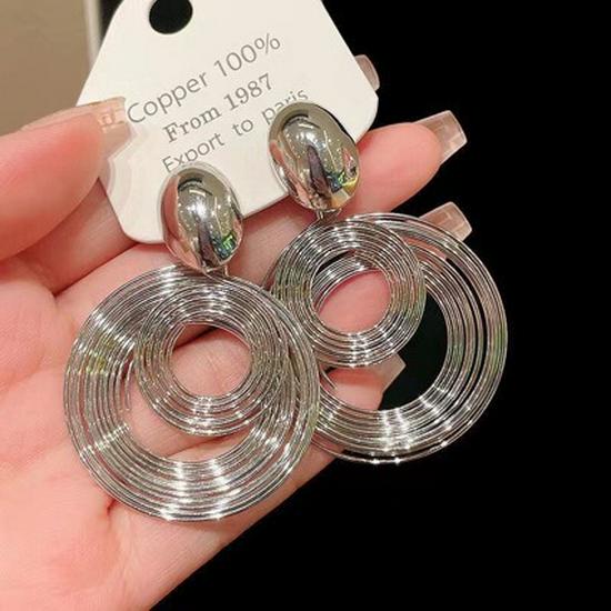 Retro Högkvalitativa Metallcirkelörhängen - Överdriven Stil