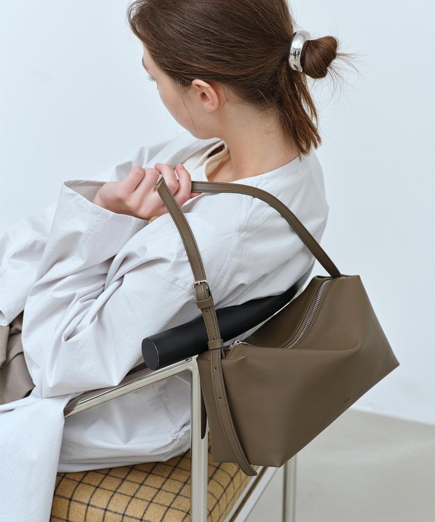 Ovhee Minu Shoulder Bag_Khaki Brown
