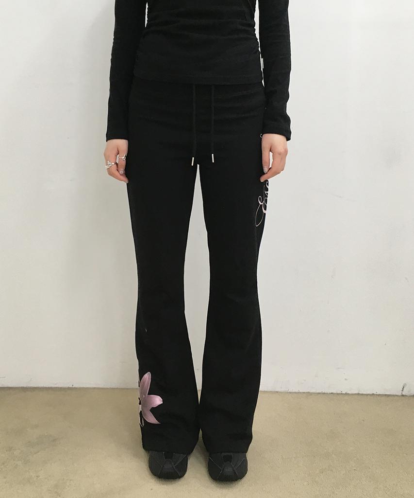ESCAPEFROM Flower Lettering Print Bootcut Sweatpants Black