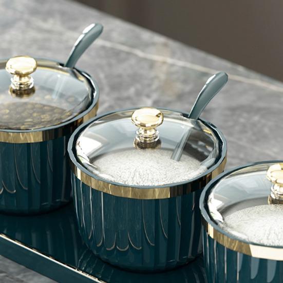Spice Jars Independent Condiment Containers Transparent Acrylic Jars with Spoons Tray BPA-Free Plastic Seasoning Box for Kitchen Storage Salt Sugar