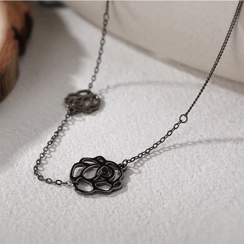 Black Camellia Necklace Luxurious Exquisite Fashionable Neck Chain New Minimalist Hollowed Out Women's Accessories Jewelry Gift