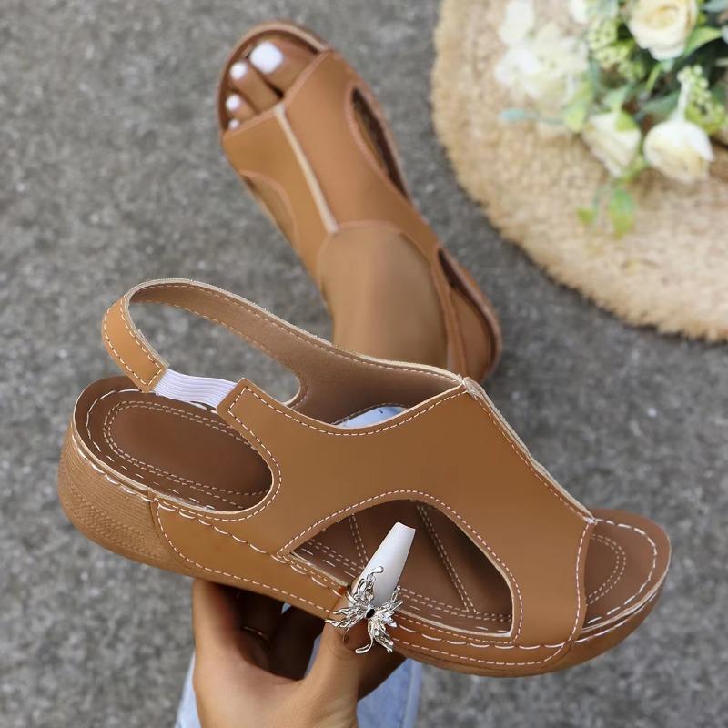 Letní dámské klínkové sandály Nová dámská móda Protiskluzová plážová obuv Dámská lehká ležérní platforma Sandalias Zapatos Mujer