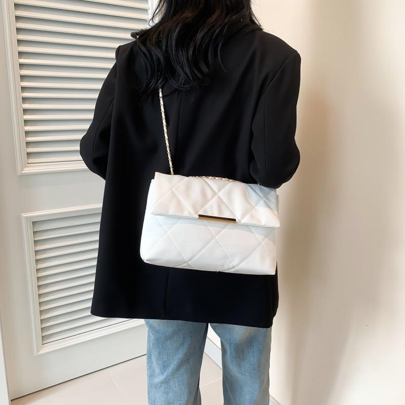 Fashionable Casual Commuting Niche Beautiful Spring New Retro Crossbody Bag Personalized Trend Simple Shoulder Bag