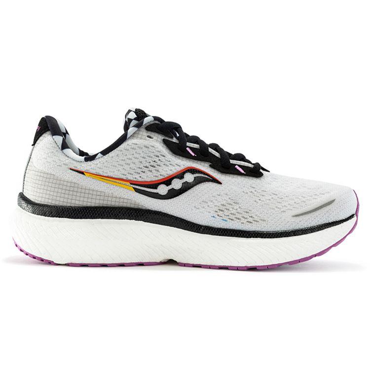 Saucony Women's White Reverie Triumph 19 Running Shoes S10678-40
