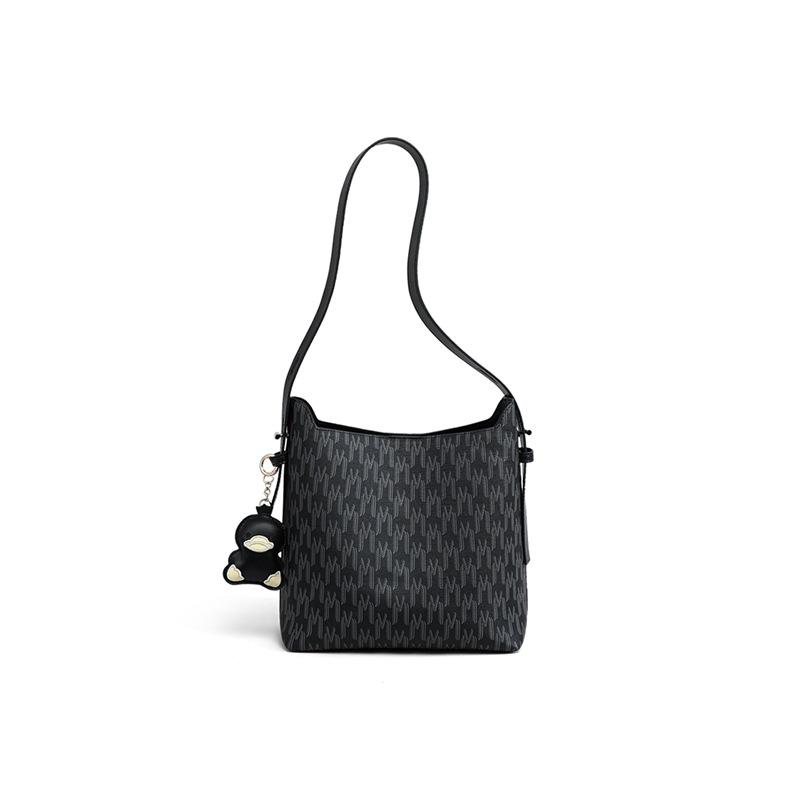 Bucket Bag Women's 2025 Autumn Winter New Crossbody Bag Fashionable High-end Large Capacity Shoulder Bag Tote Bag