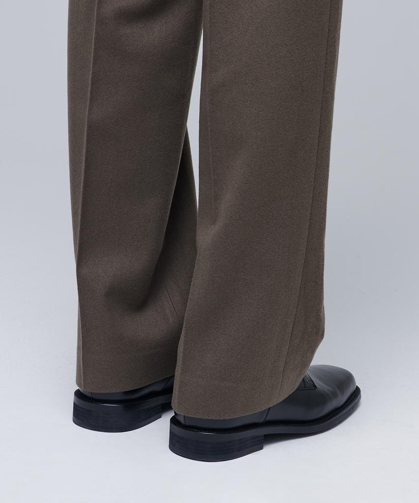 MUSINSA STANDARD Wool Flannel Wide Slacks [Dusty Beige]