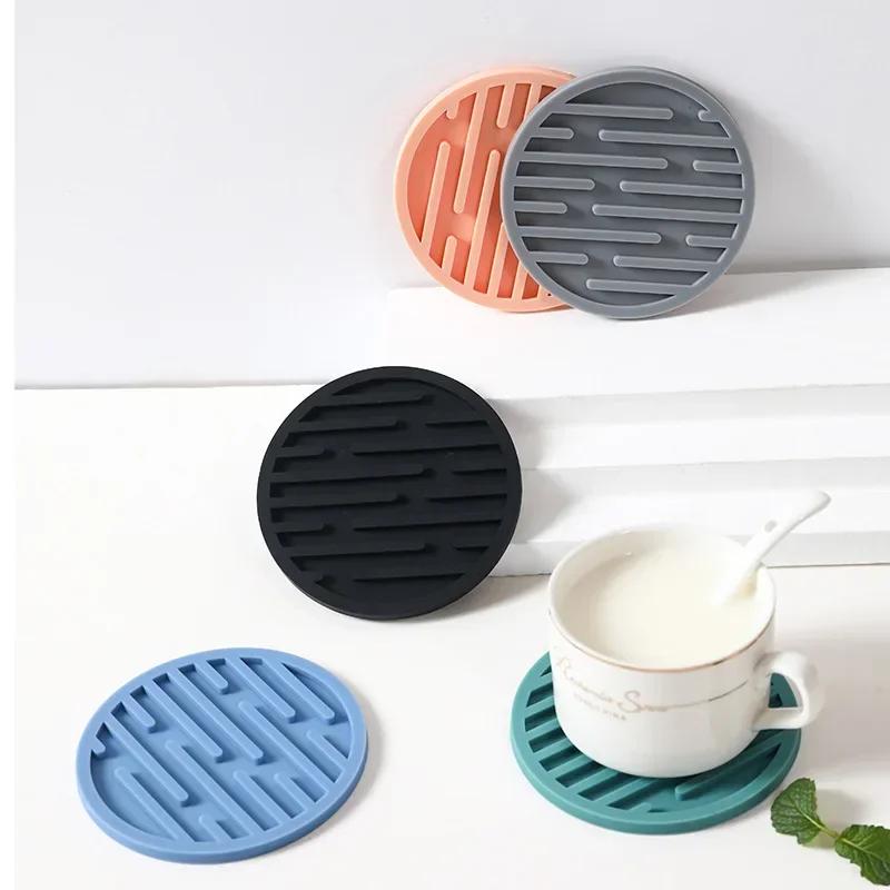 Sottobicchiere da cucina in gomma morbida antiscivolo da 10 cm, sottobicchiere in silicone spesso, rotondo, resistente al calore, tappetino isolante per bevande al caffè e acqua