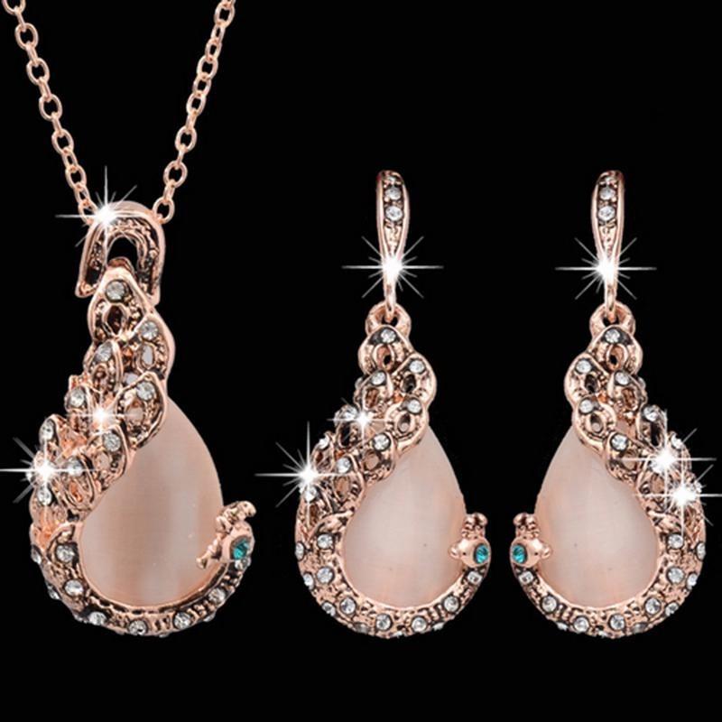 Luxury Peacock Style Women Crystal Jewelry Set Featuring Necklace And Earrings For Elegant Occasions