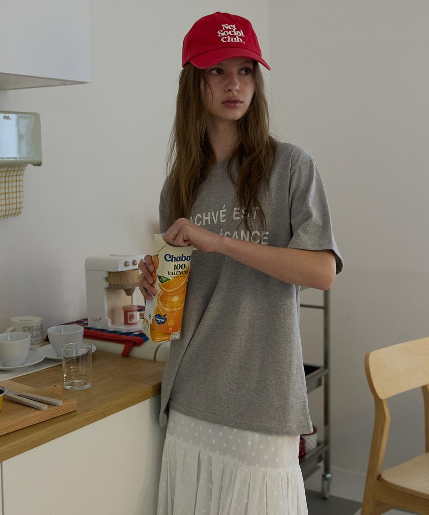 Opeundoeoseutyudio French Writing T-Shirt Gray