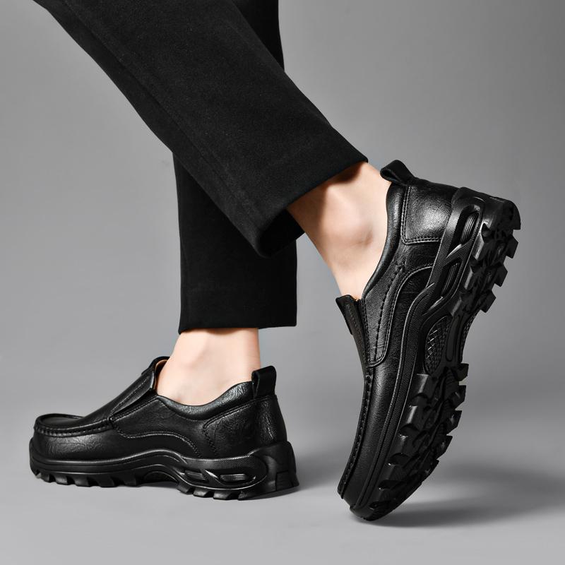 Fashion 2025 New Leather Men's Loafers 38-47 Slip-On Anti-Slip Soft Sole Breathable Business Casual Shoes Lightweight Driving Shoes