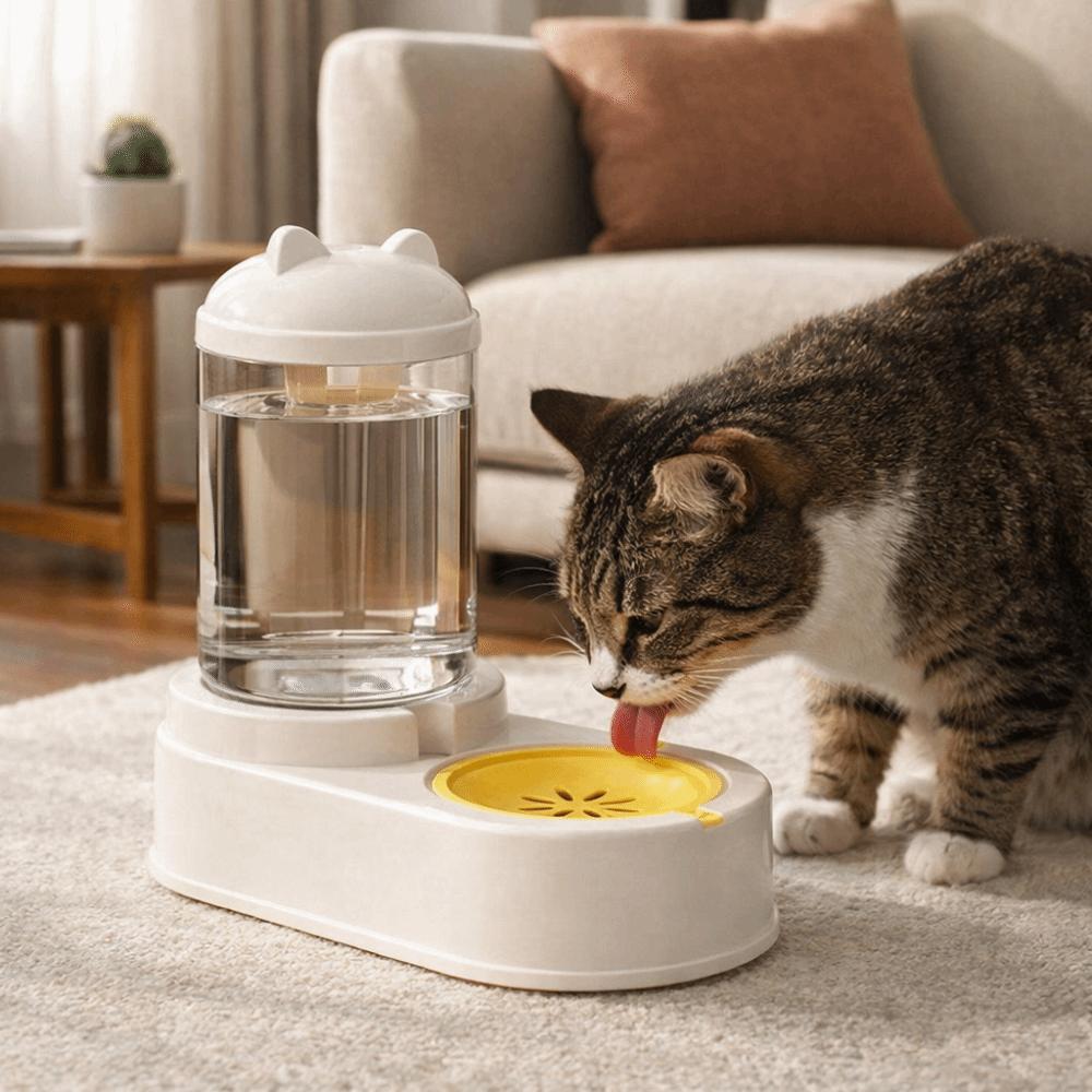 Large Capacity Cat Automatic Feeder Durable Cartoon Shape Pet Water Dispenser Anti Spill Plastic Cat Food Dispenser