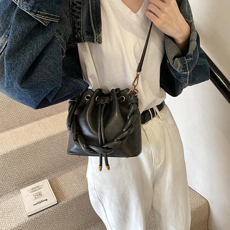 Luxury Solid Shiny PU Bucket Shoulder and Crossbody Bags with Refined Strap High Quality Feminine Bags