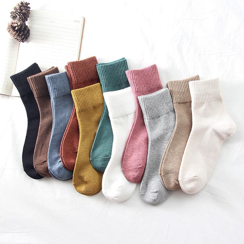 Calzini da donna in maglia di cotone Calzini lunghi tinta unita moda giapponese Calzini vintage da donna Autunno Inverno Harajuku Streetwear