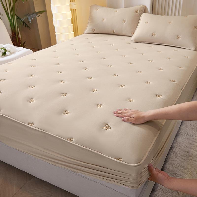 Saltea matlasată din soia de Clasa A cu broderie în versiune coreeană, tip saltea îngroșată, husă de saltea Simmons all-inclusive.