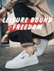 Mode Frühling 2025 Herren Modische Vielseitige Weiße Sneaker Große Größe Freizeitschuhe Trendige Flacher Absatz Zementboden Abriebfest