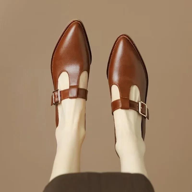 Fashion Vintage Belt Buckle Pointed Single Shoes for Women Spring New Soft Leather British Small Leather Shoes Thick Mid-heel Leisure