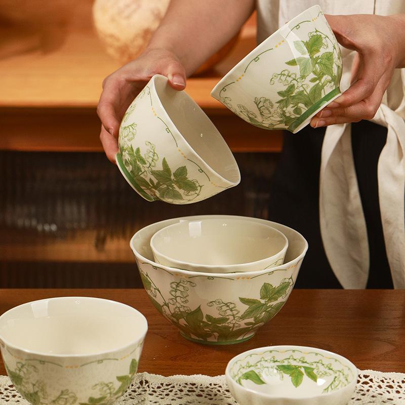 Creme-Stil Haushalts-Keramik-Geschirr Einweihungsgeschenk Kreative Blume Reisschüssel Suppenschüssel Gemüseteller Kombinationsset