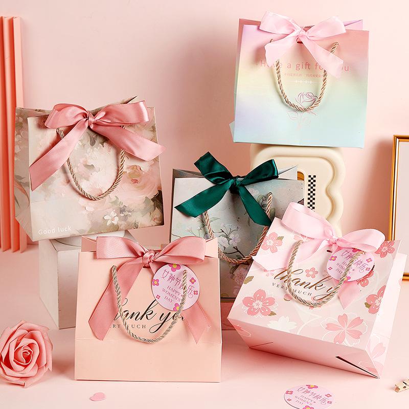 Souvenir Handbag Gift Box: Candy & Gift Packaging for Weddings and Birthdays