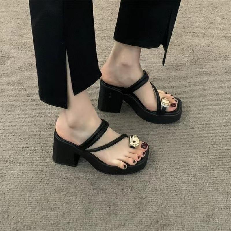 New Style of High Heels Thick-soled Flip-flops and Beach Shoes