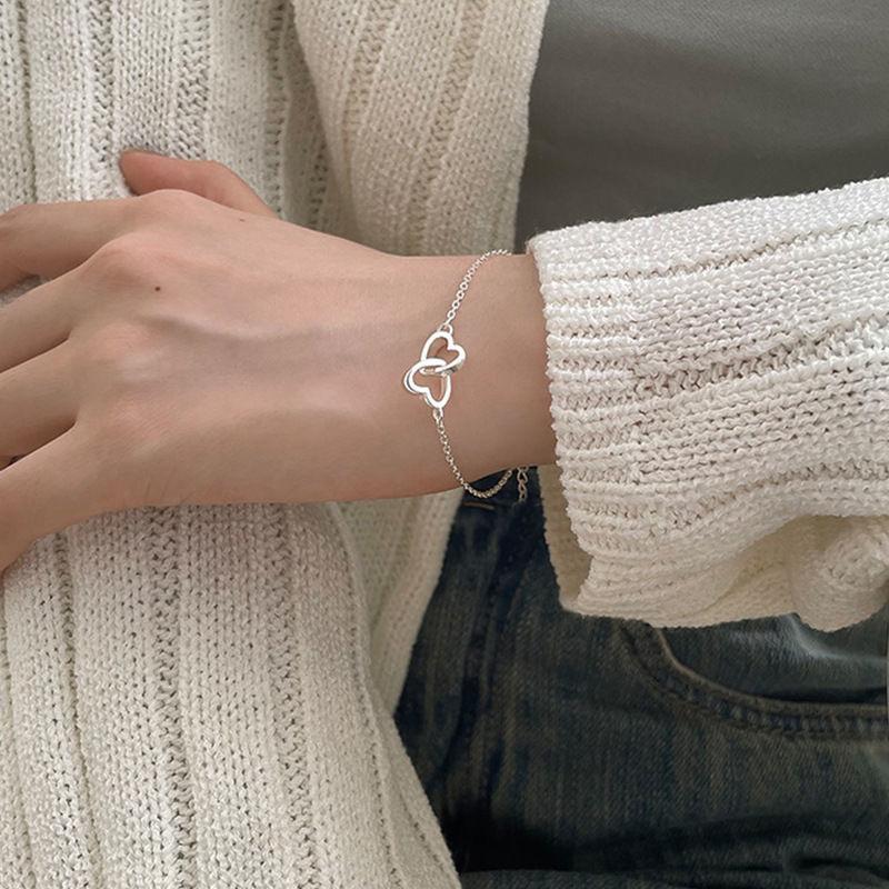 Elegantes doppeltes hohles Herz-Anhänger Dünne Armbänder Für Frauen Mädchen Einfache Vintage Armreifen Schmuck Zubehör Geschenke