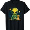 Alien And Cat Funny Cat Selfie With Alien Vintage Ufo Funny T-Shirt
