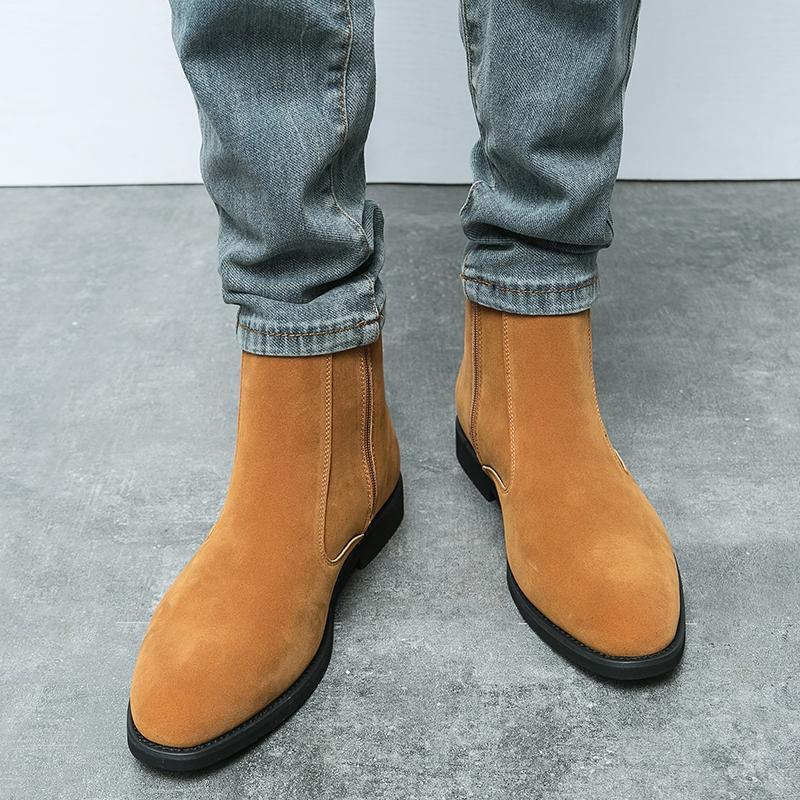 2024 Winter Hot Selling Men's Chelsea Boots Pointed Banquet Dress Boots British Style Trendy Men's High Top Shoes Warm Velvet