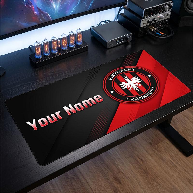Eintracht Frankfurt Niestandardowa Duża Podkładka pod Mysz, Personalizowany Nadruk z Nazwą, Antypoślizgowa Mata na Biurko z Logo Piłkarskim, Prezent dla Gracza