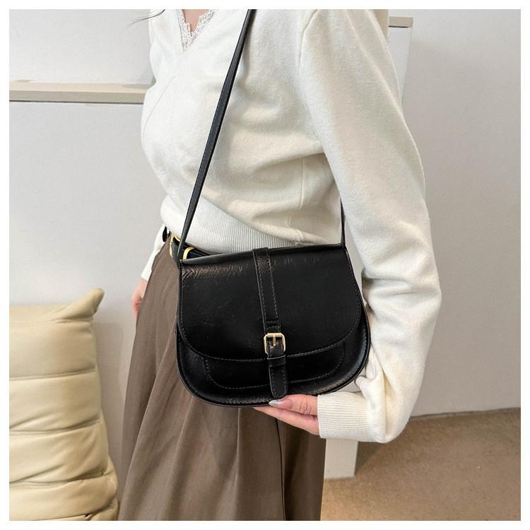 2023 New Fashion Street Style Saddle Bag Casual Commuter Shoulder Bag