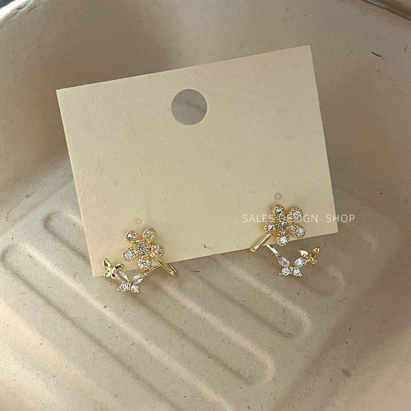 Koreaanse Zirconia Bloem Oorbellen: Veelzijdig, Minimalistisch, High-End Luxe voor Vrouwen