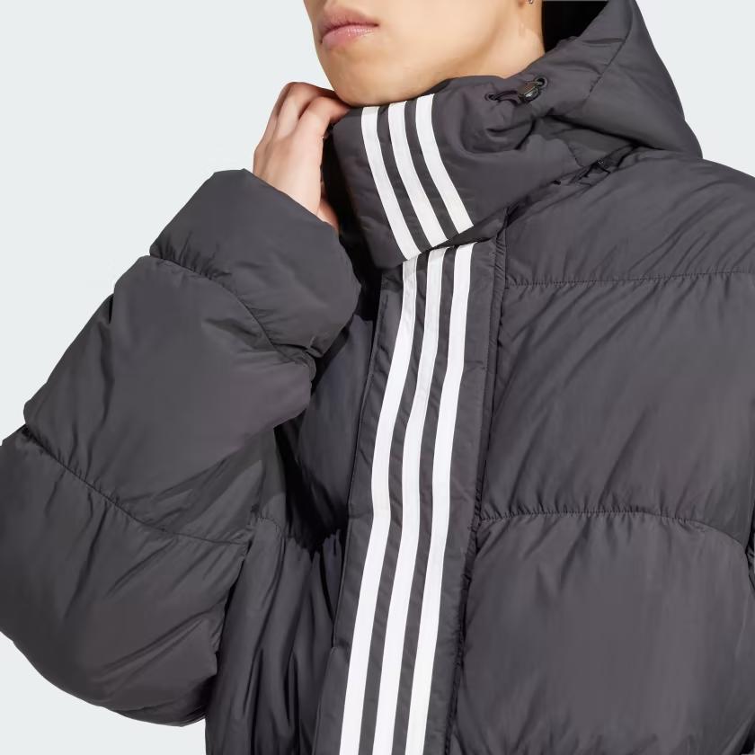 adidas מעיל פוך מקורי עם קפוצון Trefoil Rifta Down Regen לגברים, ביגוד חיצוני, שחור לבן HZ0688