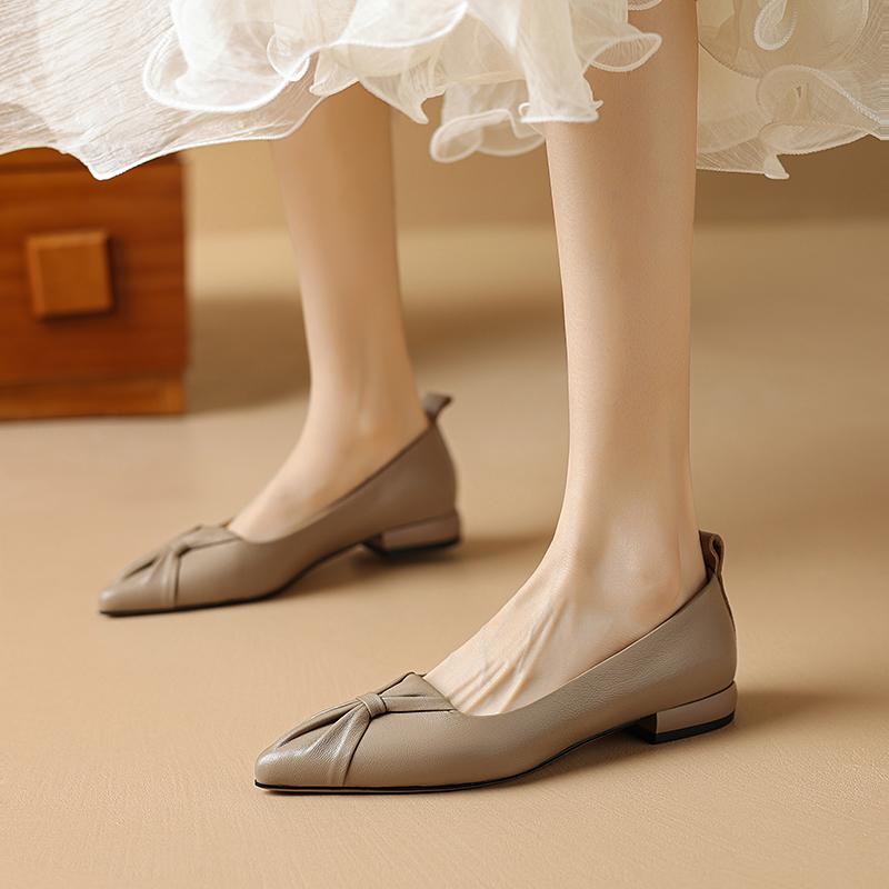 Fashion 2025 New Vintage Low-heel Women Pumps Retro Genuine Leather Mature Pointed Toe Office Lady Working Spring Summer Shoes Woman