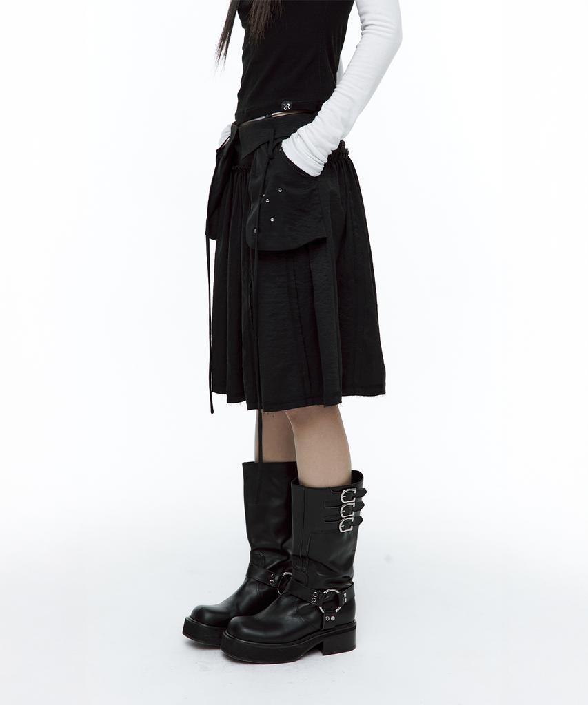 Rough Neck Out-Pocket Pleated Skirt Black