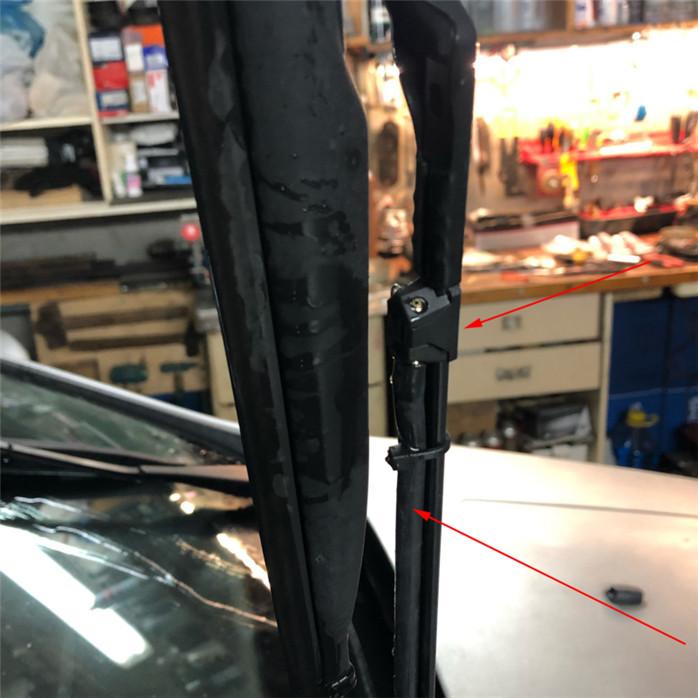 Universal Car Windscreen Washer Wiper Blade Water Spray Jet Nozzles Mounted Onto Arm Adjusted