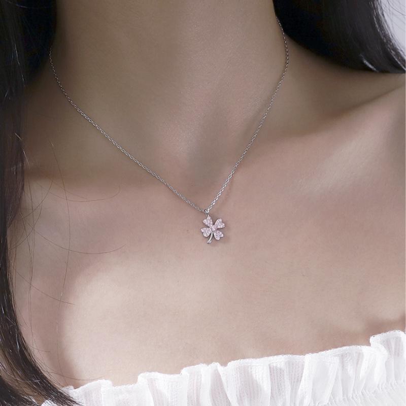Four Leaf Grass Necklace, Female Clavicle Chain, Female Cold and Elegant Style, Korean Version, Minimalist