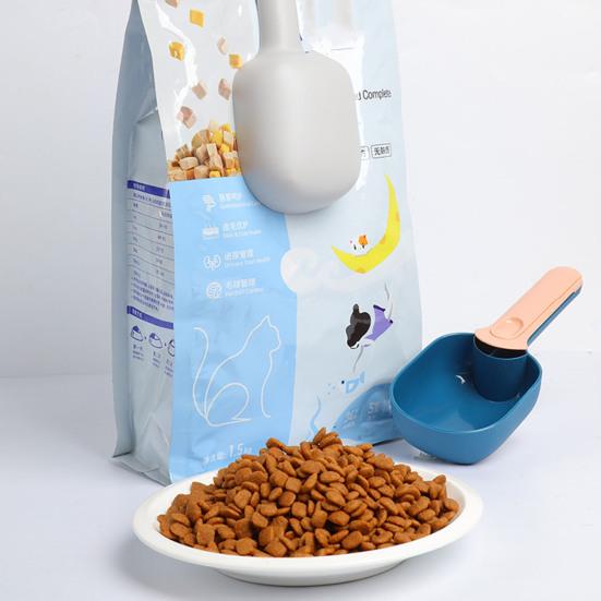Dog Food Shovel Ergonomic Design Large Capacity ABS Sealing Bag Clip Pet Food Spoon for Dogs