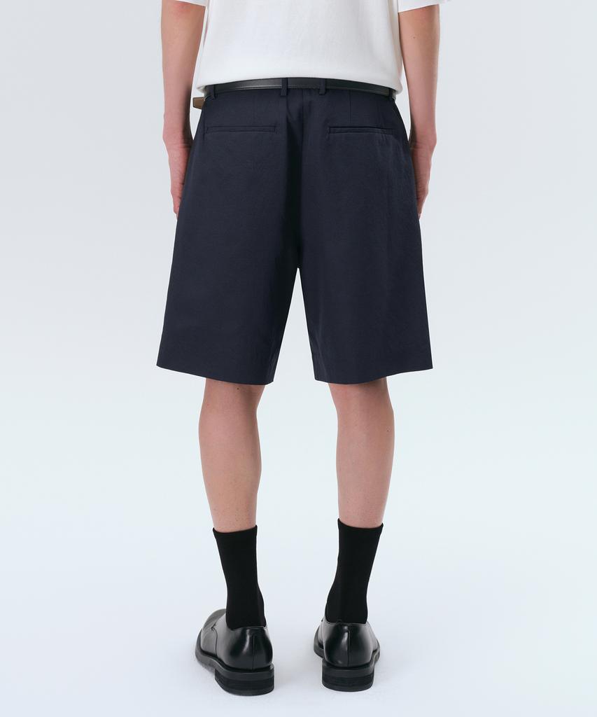 MUSINSA STANDARD Cool Touch Hidden Banding Half Slacks [Navy]