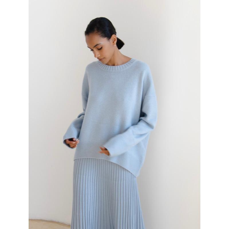 Autumn and Winter Women's Sweater Knit Sweater Round Neck Loose Solid Color Long Sleeve Sweater
