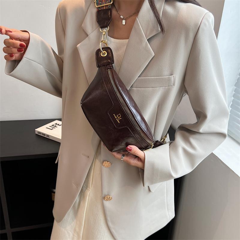 Jednobarevná kožená náprsní taška pro ženy Crossbody kabelky Kabelky na opasek Luxusní tašky Dámská móda