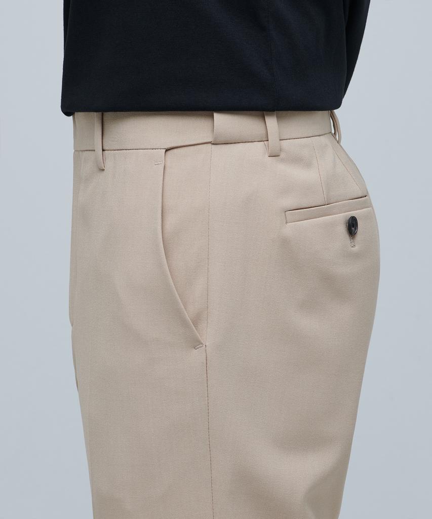 Musinsa Standard Lightweight Relaxed Tapered Hidden Banding Crop Slacks [Beige]