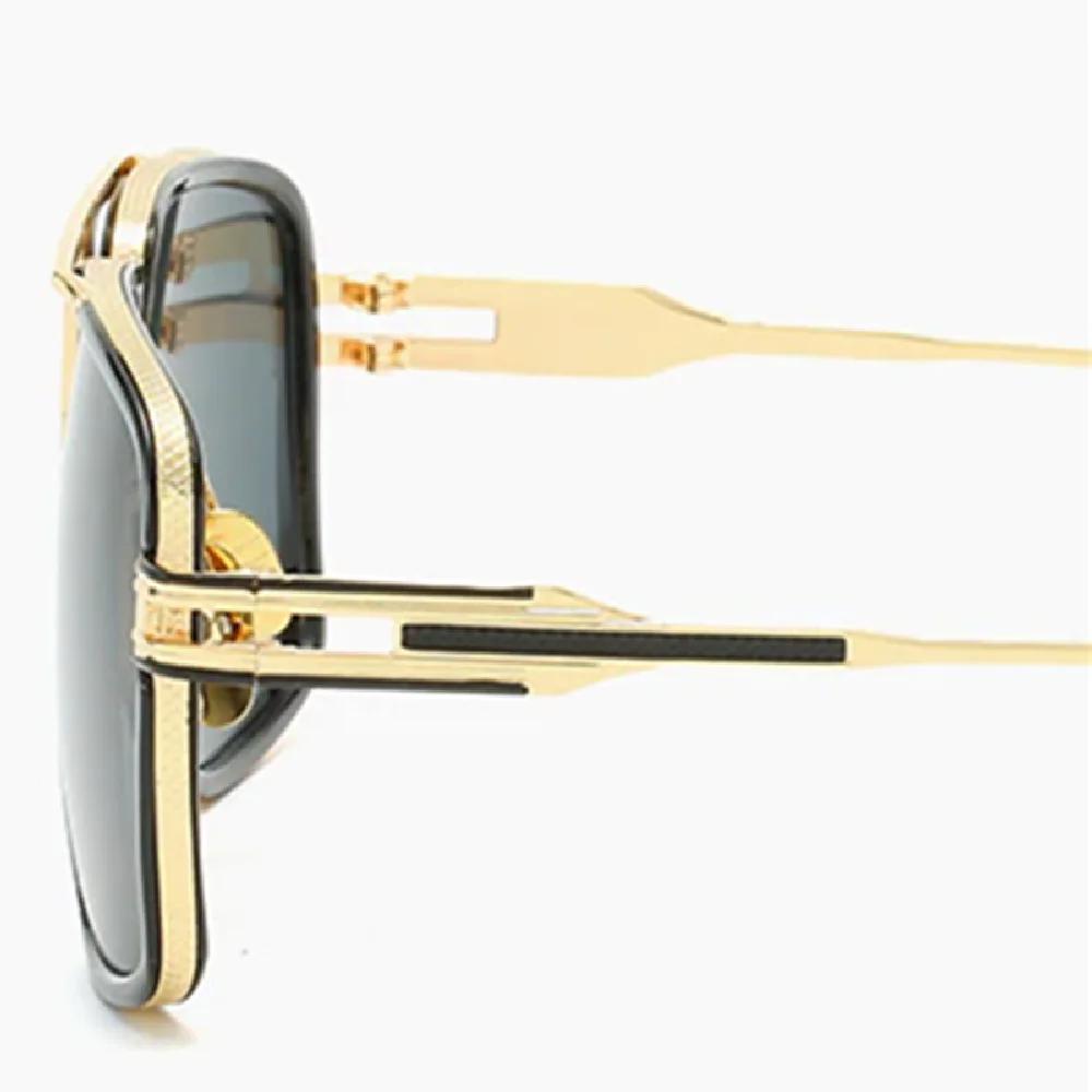 Vintage Metal Gradient Square Frame Sunglasses Female / Male Brand Designer Vintage Large Shades Sun Glasses OculosDeSol