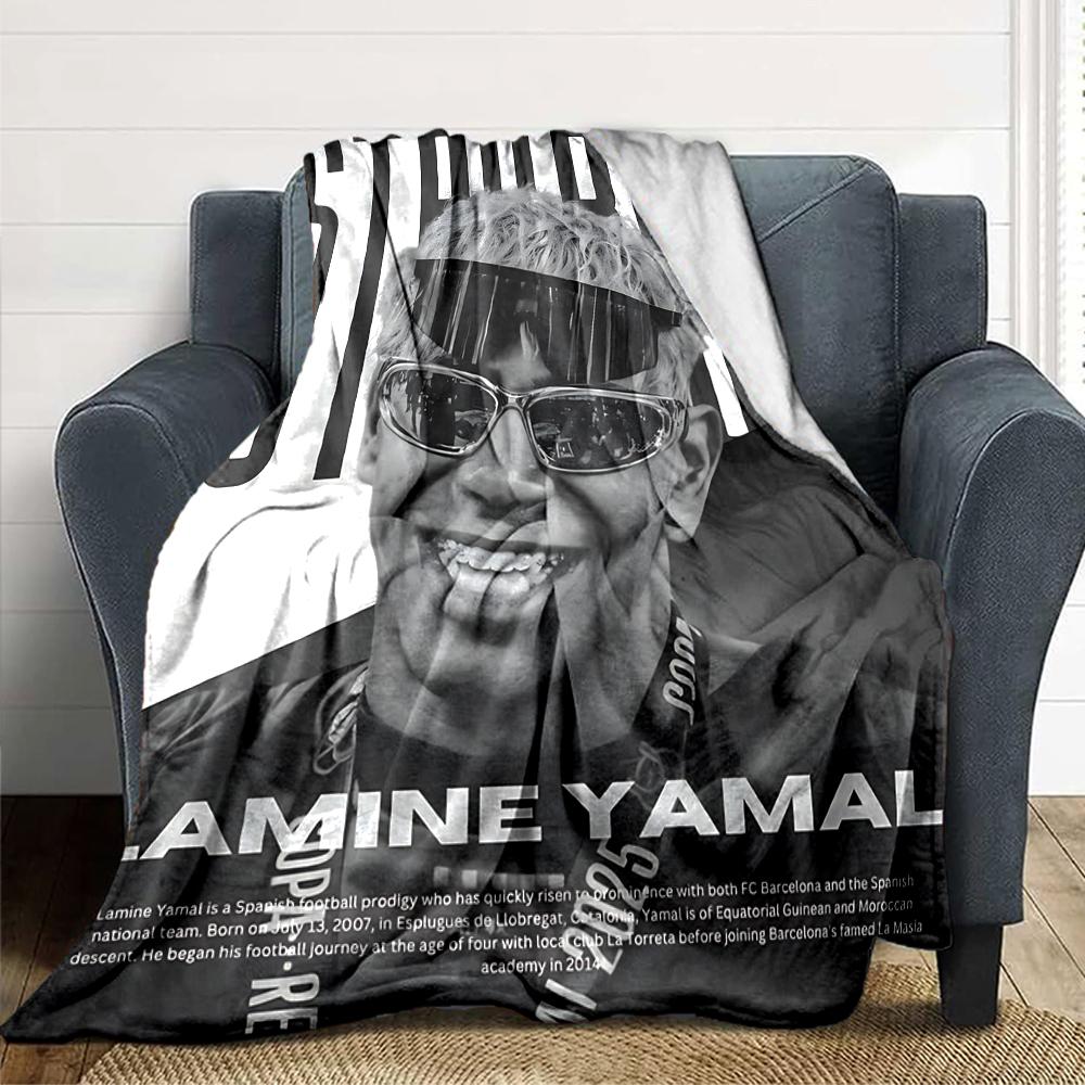 Barcelona Football Fan Printed Flannel Breathable and Warm Blanket, a Stylish Home Gift, Suitable for Home, Office and Bedspread Use. 0710a21