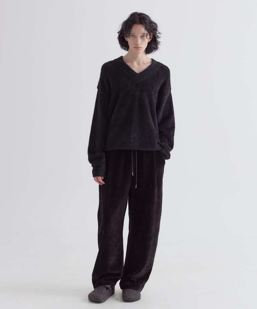 EZIO Hairy Angora V-Neck Knit_Black